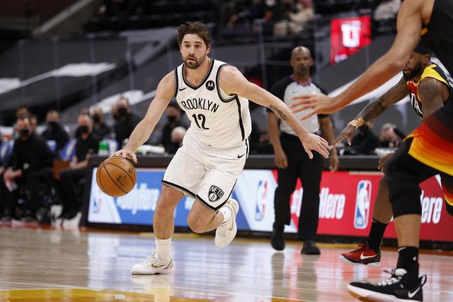 更衣室装摄像头直播？曼联正在寻求新的流量密码