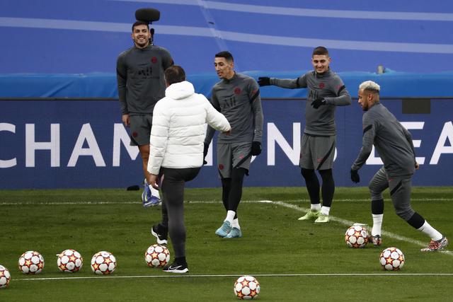 面对黑粉与流量 潘展乐的困惑与清醒